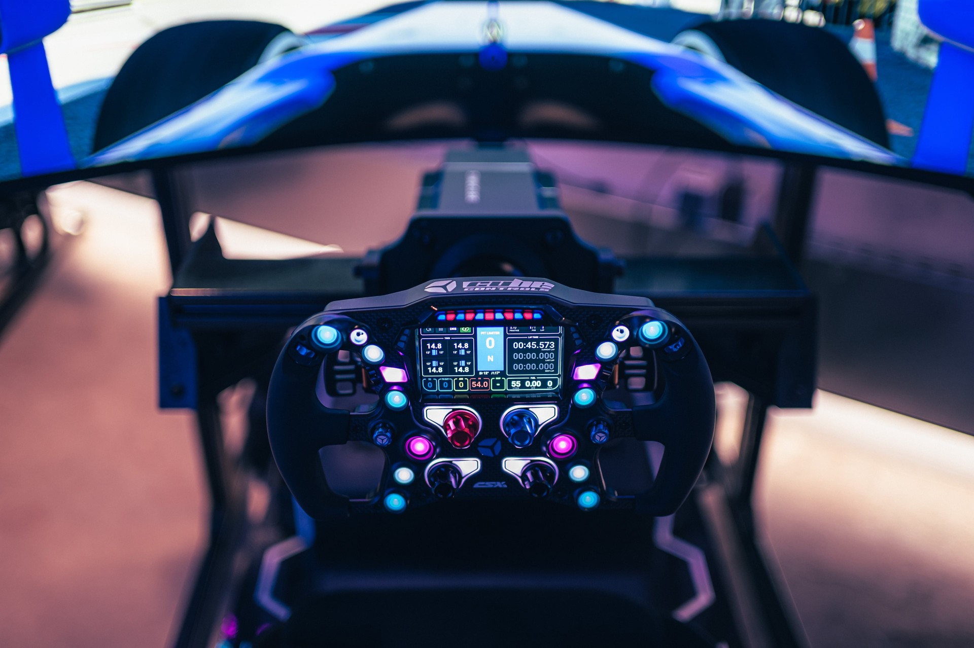 E-MOTION racing simulator - GRIDX