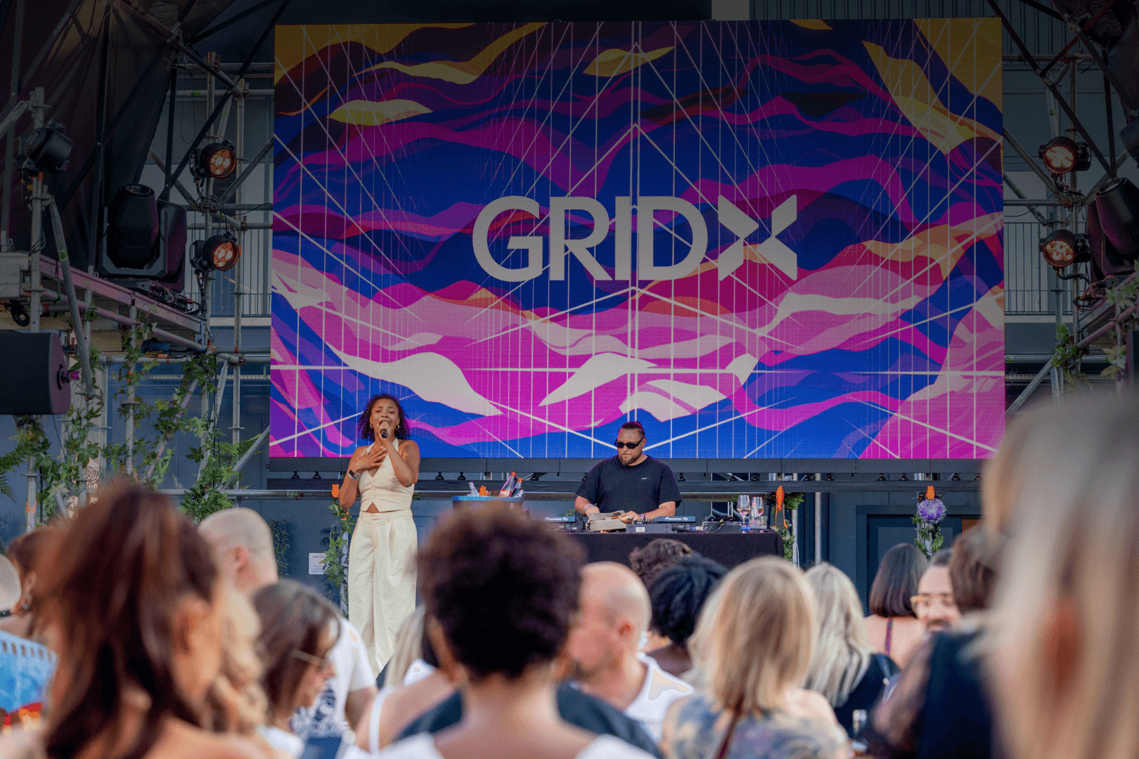 What's going on at GRIDX